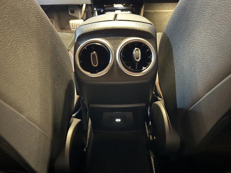 Image Mercedes-Benz CLASSE A A 200 d Compacte AMG Line Classe A 200 d AMG Line