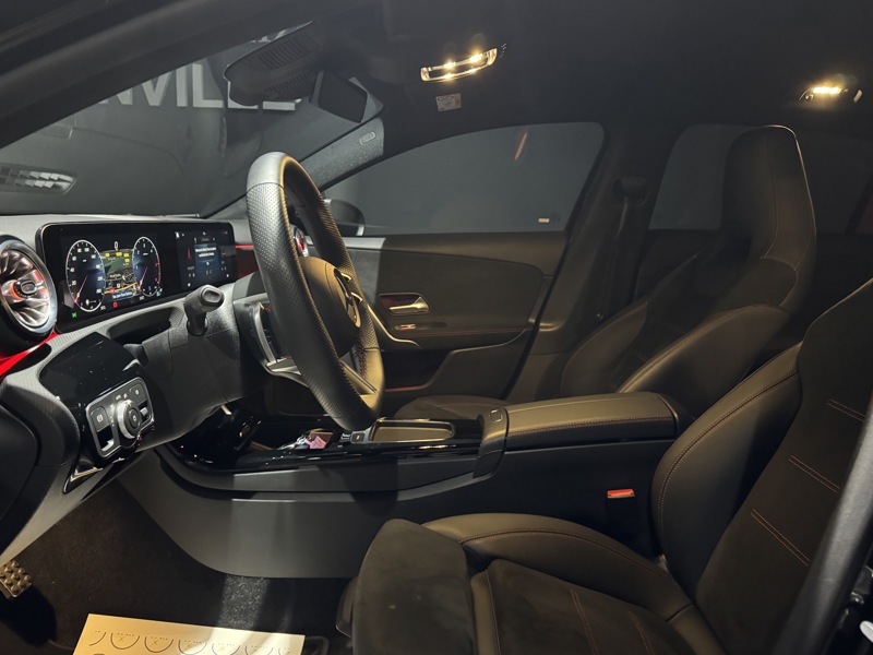 Image Mercedes-Benz CLASSE A A 200 d Compacte AMG Line Classe A 200 d AMG Line