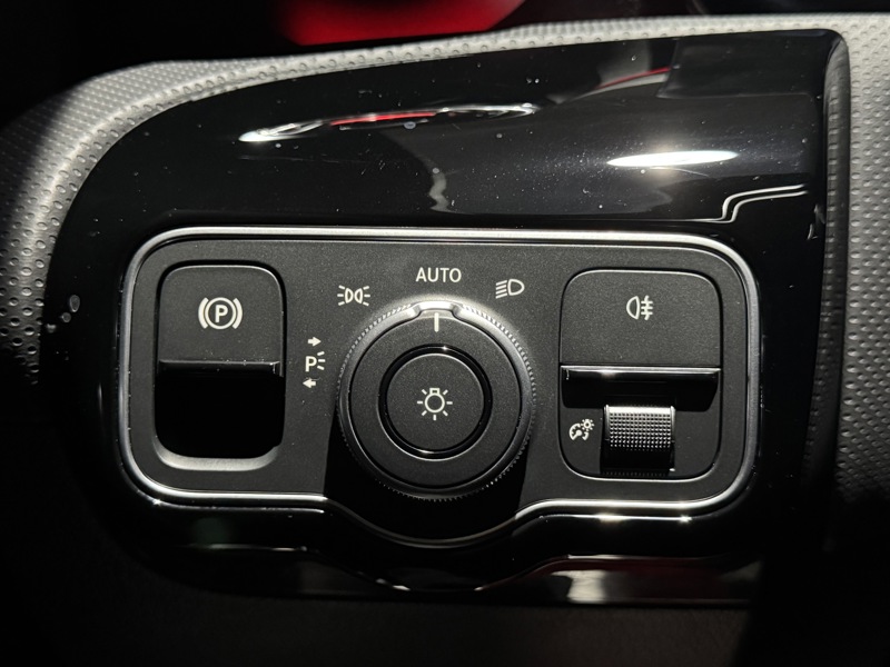 Image Mercedes-Benz CLASSE A A 200 d Compacte AMG Line Classe A 200 d AMG Line