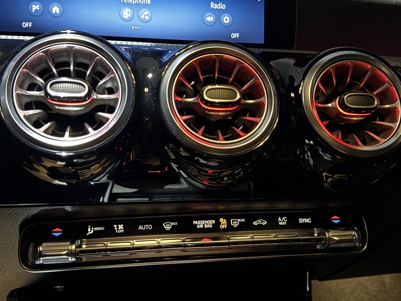 Image Mercedes-Benz CLASSE A A 200 d Compacte AMG Line Classe A 200 d AMG Line