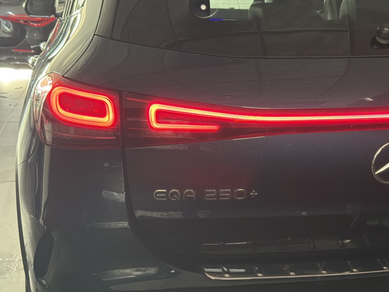Image Mercedes-Benz EQA 250+ AMG Line AMG LINE EQA 250+ AMG LINE