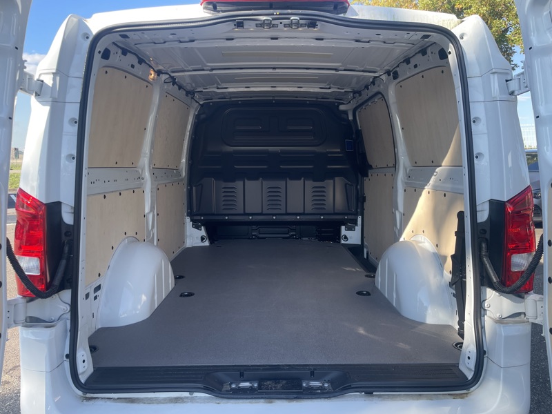 Image Mercedes-Benz VITO FG e 112 Fourgon Long NEUF 116ch 54000€HT 