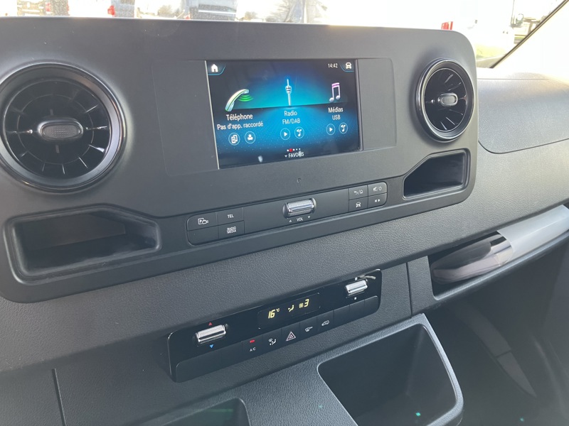 Image Mercedes-Benz SPRINTER FG 317 CDI 43S 14m3 L3H2 Gtie 48mois+2 révisions incluses 32.890Euro HT