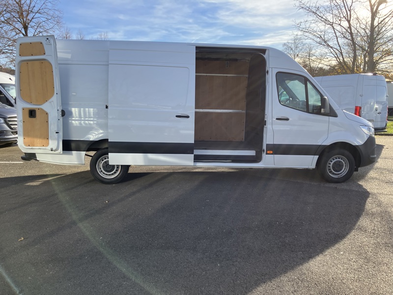 Image Mercedes-Benz SPRINTER FG 317 CDI 43S 14m3 L3H2 Gtie 48mois+2 révisions incluses 32.890Euro HT