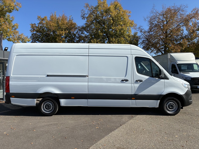 Image Mercedes-Benz SPRINTER FG 317 CDI 43S 14m3 L3H2 Gtie 48mois+2 révisions incluses 32.890Euro HT