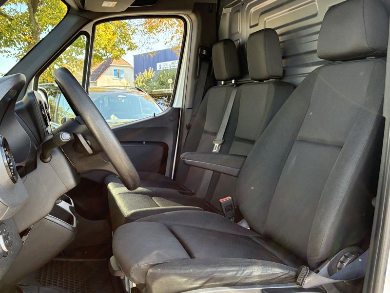 Image Mercedes-Benz SPRINTER FG 317 CDI 43S 14m3 L3H2 Gtie 48mois+2 révisions incluses 32.890Euro HT