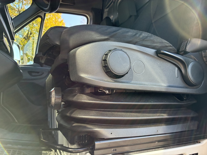 Image Mercedes-Benz SPRINTER FG 317 CDI 43S 14m3 L3H2 Gtie 48mois+2 révisions incluses 32.890Euro HT