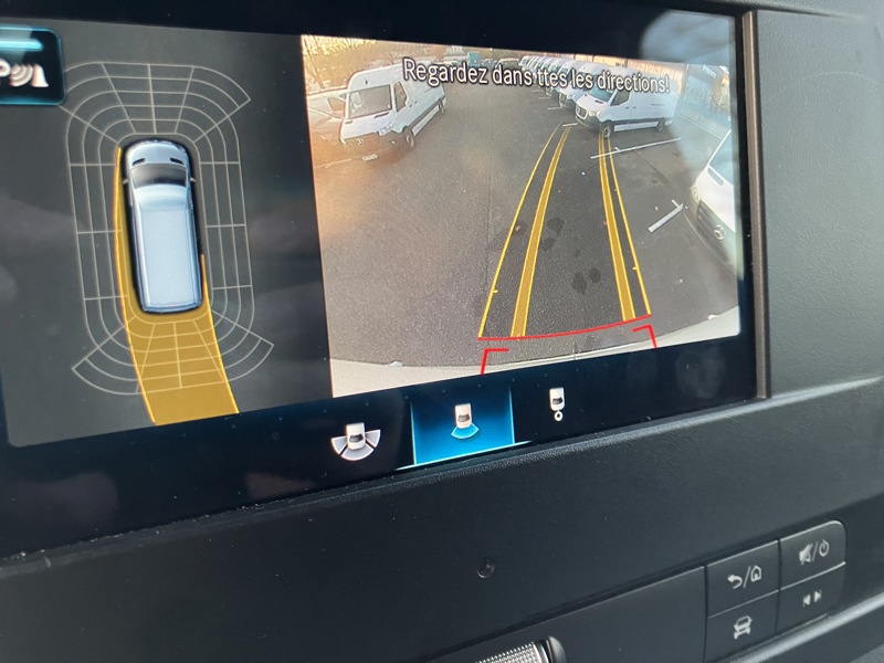 Image Mercedes-Benz SPRINTER 317 CDI 43S L3H2 PTRA 7T. 14m3  Gtie 48mois+2 révisions incluses 35.890Euro HT