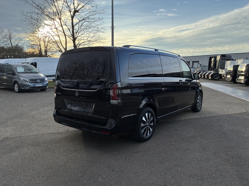 Image Mercedes-Benz CLASSE V V 300 d XL 8Places Gtie 48mois+2 révisions incluses 69.900Euro HT