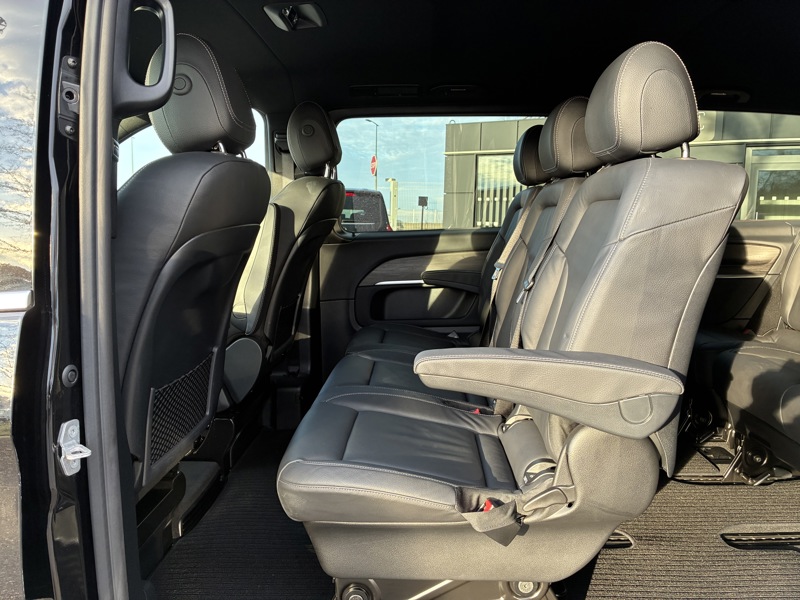 Image Mercedes-Benz CLASSE V V 300 d XL 8Places Gtie 48mois+2 révisions incluses 69.900Euro HT