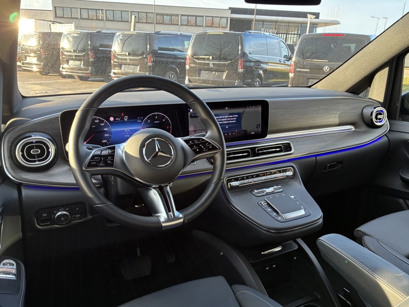 Image Mercedes-Benz CLASSE V V 300 d XL 8Places Gtie 48mois+2 révisions incluses 69.900Euro HT