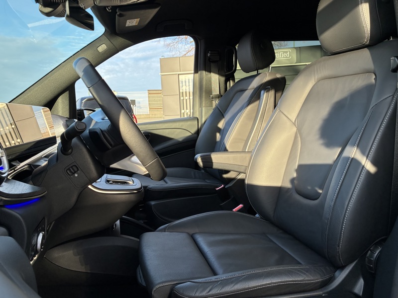 Image Mercedes-Benz CLASSE V V 300 d XL 8Places Gtie 48mois+2 révisions incluses 69.900Euro HT