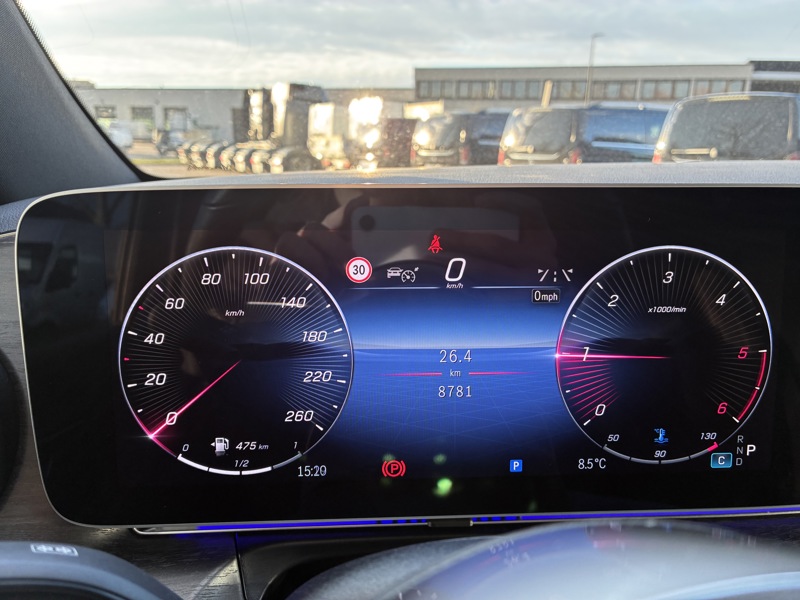 Image Mercedes-Benz CLASSE V V 300 d XL 8Places Gtie 48mois+2 révisions incluses 69.900Euro HT