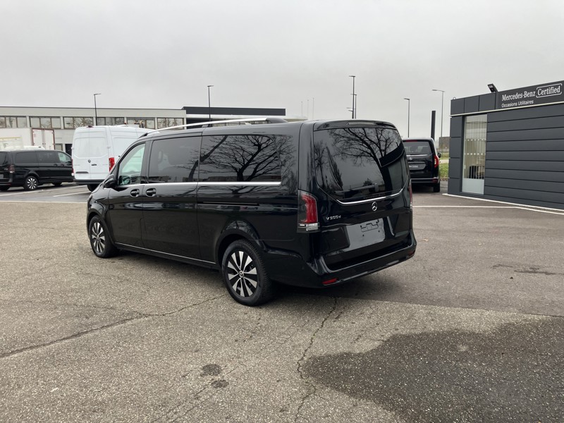 Image Mercedes-Benz CLASSE V V 300 d XL 8Places Gtie 48mois+2 révisions incluses 69.890Euro HT