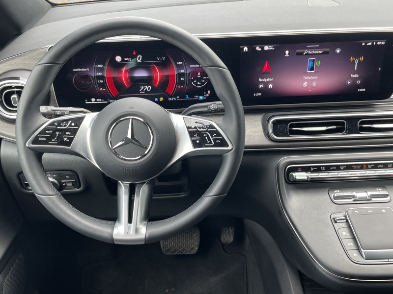 Image Mercedes-Benz CLASSE V V 300 d XL 8Places Gtie 48mois+2 révisions incluses 69.890Euro HT