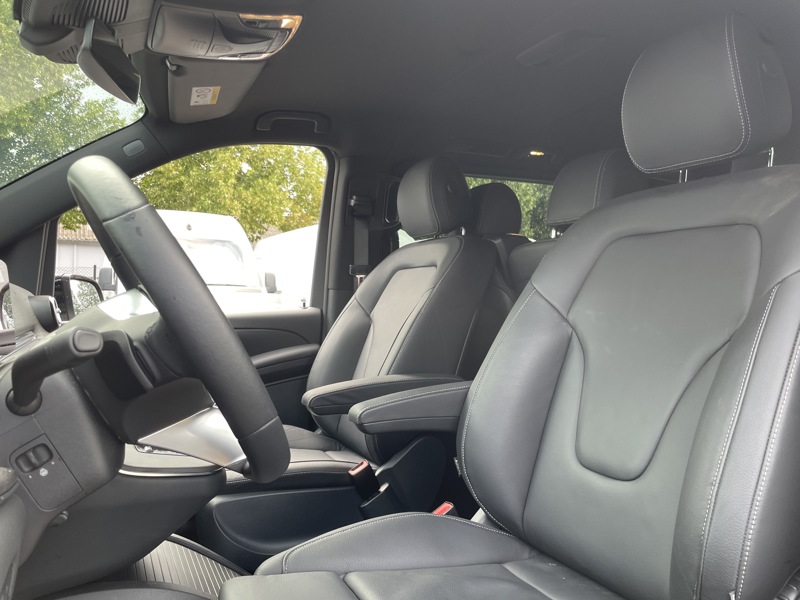 Image Mercedes-Benz CLASSE V V 300 d XL 8Places Gtie 48mois+2 révisions incluses 69.890Euro HT