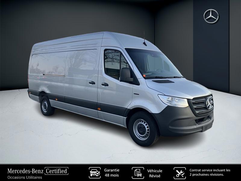 Photo Mercedes-Benz SPRINTER eSprinter 420 204CH 113KWH 4T 43 L3H2 14m3 100% Électrique 49900€HT