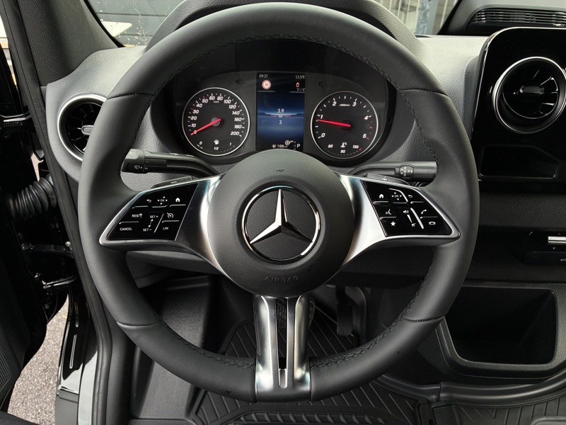 Mercedes-Benz SPRINTER 317 CDI Fourgon PRO L2H2 12M3 BVA  