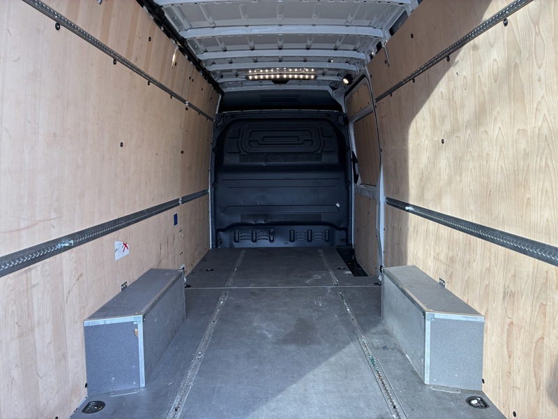 Image Mercedes-Benz SPRINTER 317 CDI Fourgon 43S 14m3 L3H2 170ch 34890€HT BVM6 Garantie 24Mois Mercedes