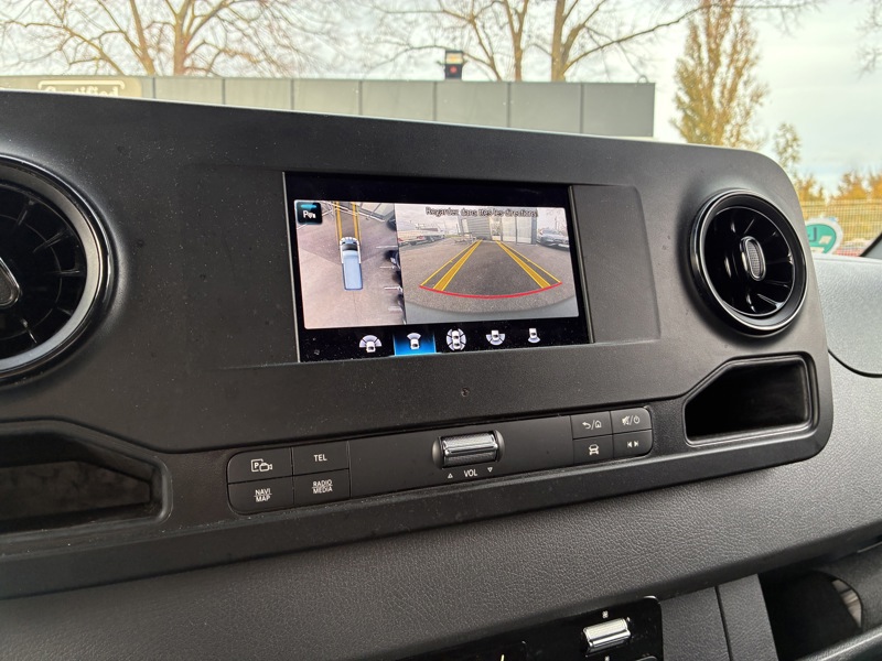Image Mercedes-Benz SPRINTER 317 CDI Fourgon 43S 14m3 L3H2 170ch 34890€HT BVM6 Garantie 24Mois Mercedes