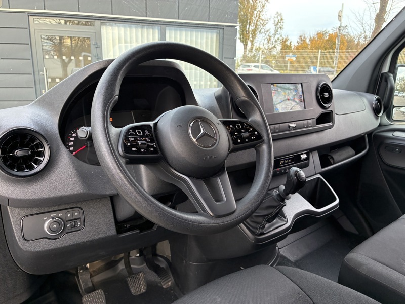 Image Mercedes-Benz SPRINTER 317 CDI Fourgon 43S 14m3 L3H2 170ch 34890€HT BVM6 Garantie 24Mois Mercedes