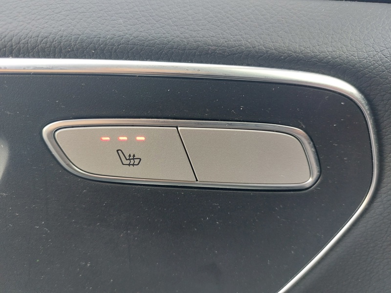 Image Mercedes-Benz CLASSE V V 300 d XL 8places Gtie 48mois+2 révisions incluses 66.890Euro HT