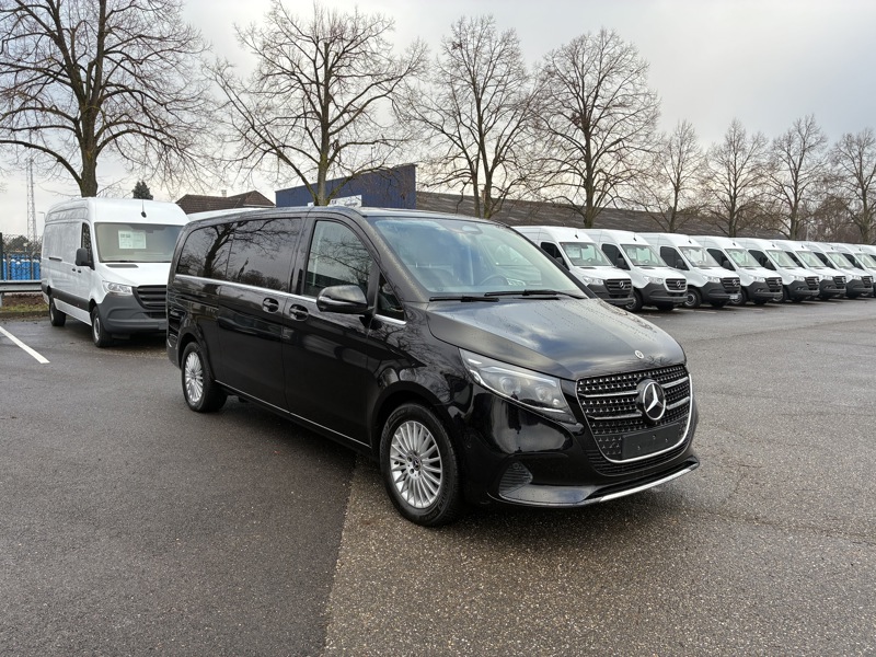 Image Mercedes-Benz CLASSE V V 300 d XL 8places Gtie 48mois+2 révisions incluses 66.890Euro HT