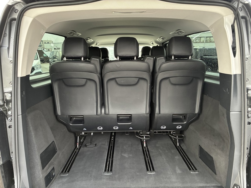 Image Mercedes-Benz CLASSE V V 300 d XL 8places Gtie 48mois+2 révisions incluses 66.890Euro HT