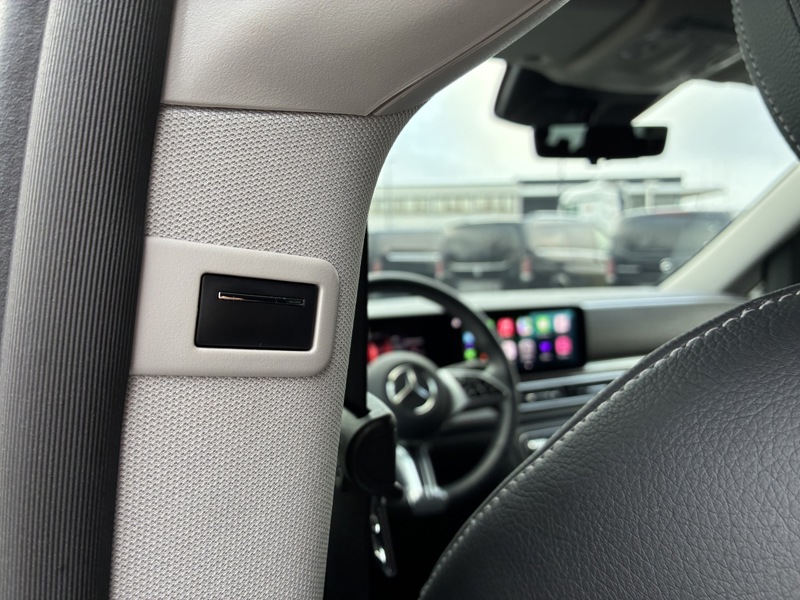 Image Mercedes-Benz CLASSE V V 300 d XL 8places Gtie 48mois+2 révisions incluses 66.890Euro HT