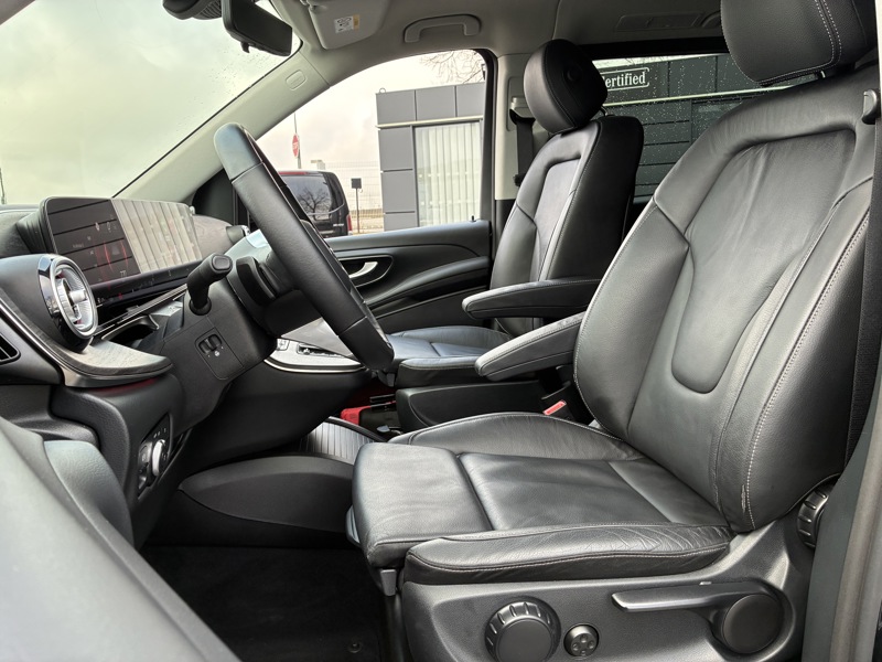 Image Mercedes-Benz CLASSE V V 300 d XL 8places Gtie 48mois+2 révisions incluses 66.890Euro HT