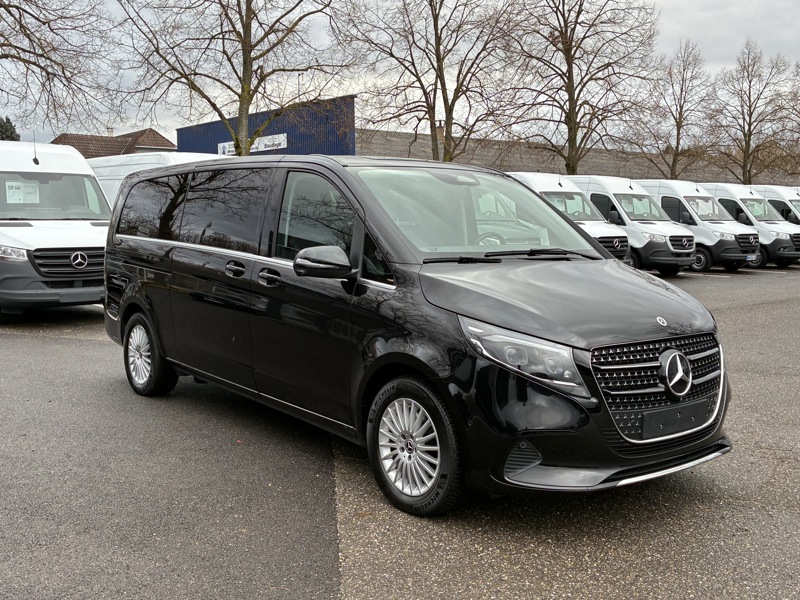 Image Mercedes-Benz CLASSE V V 300 d XL 8places Gtie 48mois+2 révisions incluses 66.900euro HT