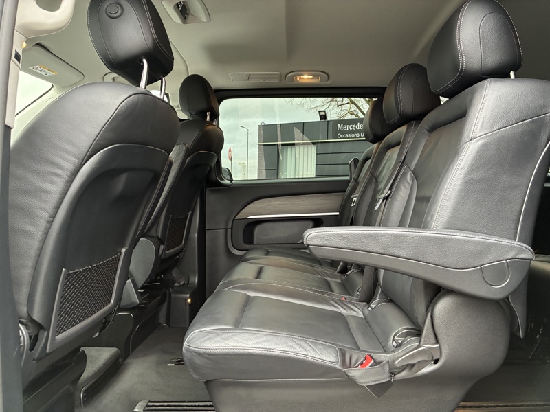 Image Mercedes-Benz CLASSE V V 300 d XL 8places Gtie 48mois+2 révisions incluses 66.900euro HT