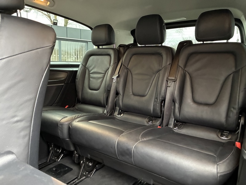 Image Mercedes-Benz CLASSE V V 300 d XL 8places Gtie 48mois+2 révisions incluses 66.900euro HT