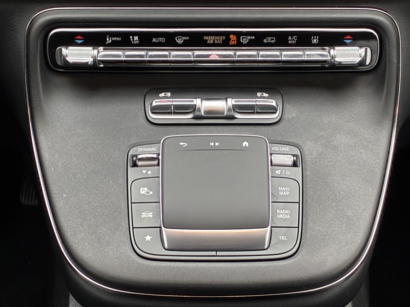 Image Mercedes-Benz CLASSE V V 300 d XL 8places Gtie 48mois+2 révisions incluses 66.900euro HT