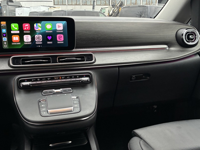 Image Mercedes-Benz CLASSE V V 300 d XL 8places Gtie 48mois+2 révisions incluses 66.900euro HT