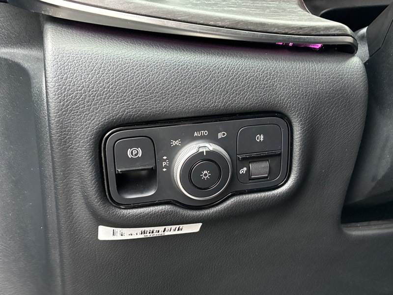 Image Mercedes-Benz CLASSE V V 300 d XL 8places Gtie 48mois+2 révisions incluses 66.900euro HT