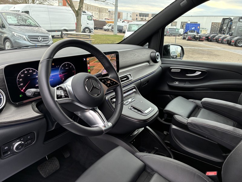 Image Mercedes-Benz CLASSE V V 300 d XL 8Places Gtie 48mois+2 révisions incluses 69.890euro HT