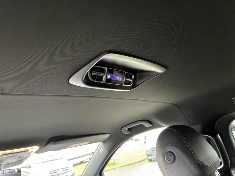 Image Mercedes-Benz CLASSE V V 300 d XL 8Places Gtie 48mois+2 révisions incluses 69.890euro HT