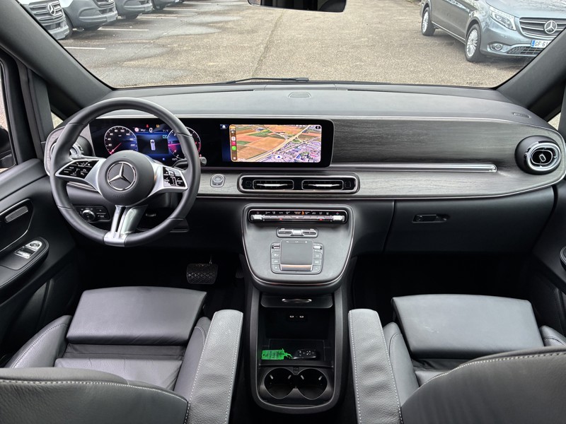Image Mercedes-Benz CLASSE V V 300 d XL 8Places Gtie 48mois+2 révisions incluses 69.890euro HT