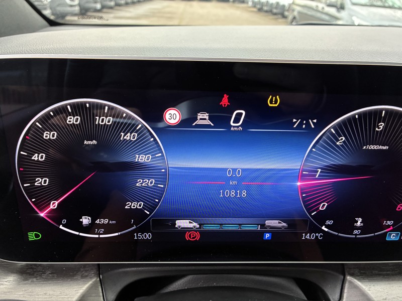 Image Mercedes-Benz CLASSE V V 300 d XL 8Places Gtie 48mois+2 révisions incluses 69.890euro HT