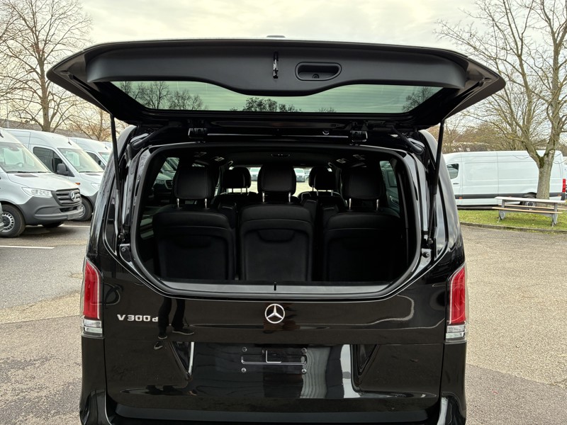 Image Mercedes-Benz CLASSE V V 300 d XL 8Places Gtie 48mois+2 révisions incluses 69.890euro HT