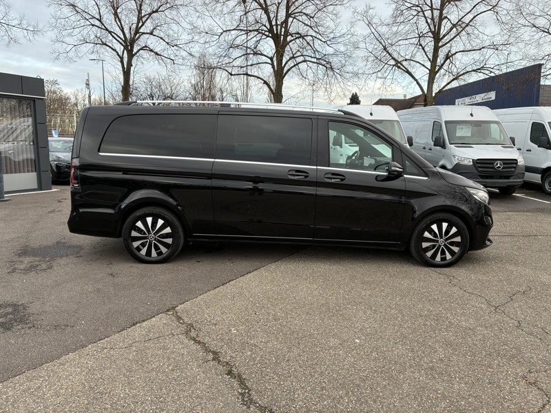 Image Mercedes-Benz CLASSE V V 300 d XL 8Places Gtie 48mois+2 révisions incluses 69.890euro HT