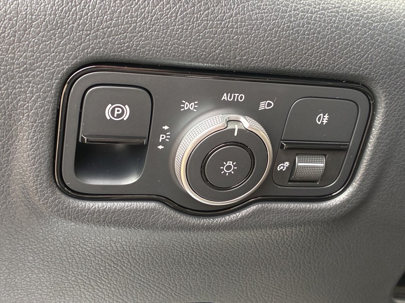 Image Mercedes-Benz VITO 116 CDI Tourer SELECT Long 9 PLACES  49.890euro HT