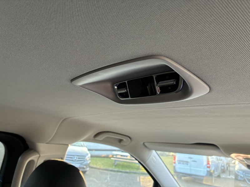 Image Mercedes-Benz VITO 116 CDI Tourer SELECT Long 9 PLACES  49.890euro HT