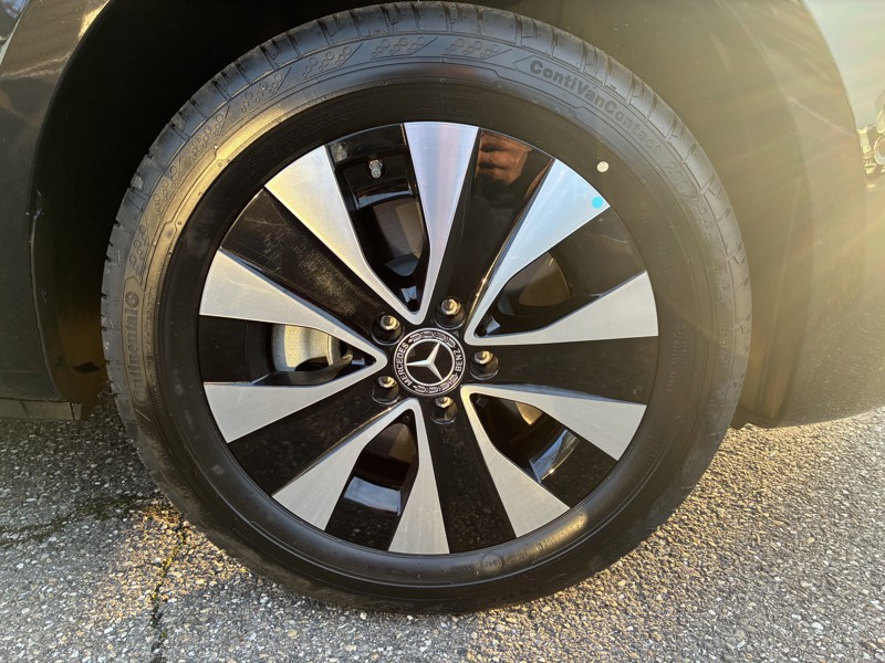 Image Mercedes-Benz VITO 116 CDI Tourer SELECT Long 9 PLACES  49.890euro HT