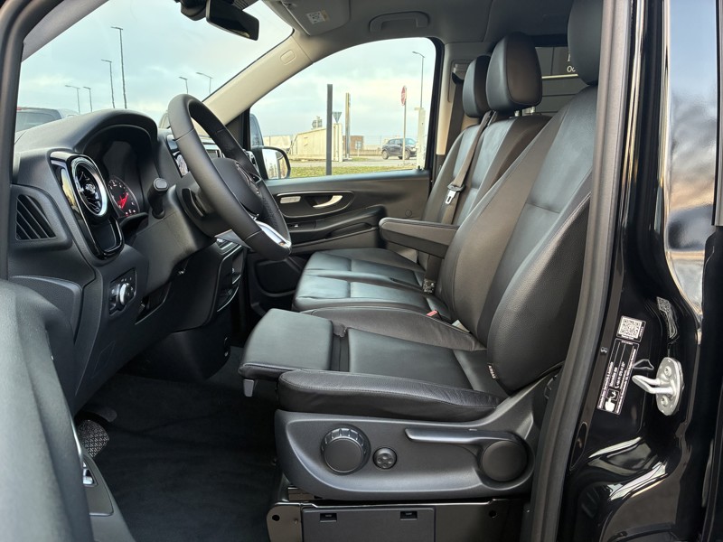 Image Mercedes-Benz VITO 116 CDI Tourer SELECT Long 9 PLACES  49.890euro HT