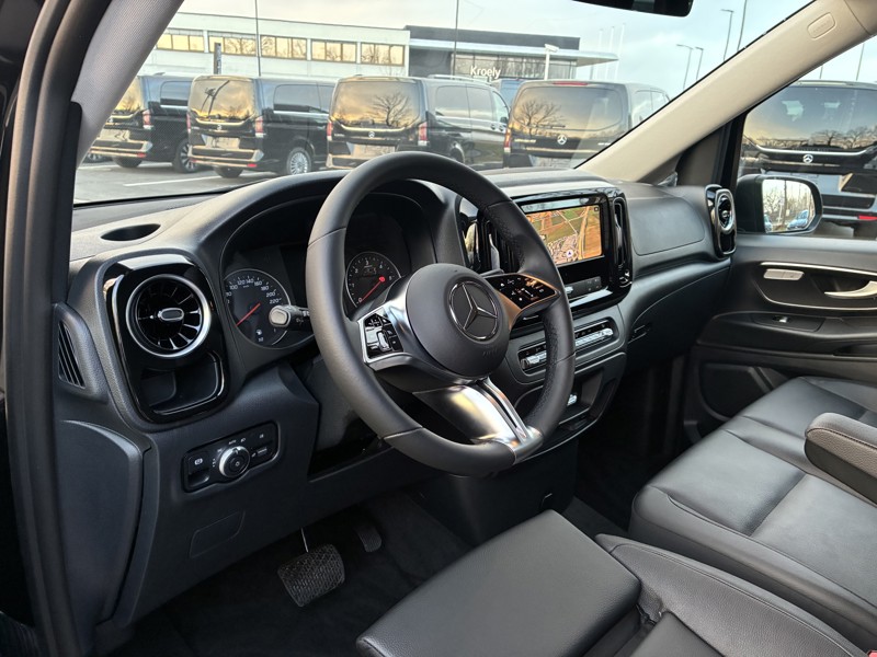 Image Mercedes-Benz VITO 116 CDI Tourer SELECT Long 9 PLACES  49.890euro HT