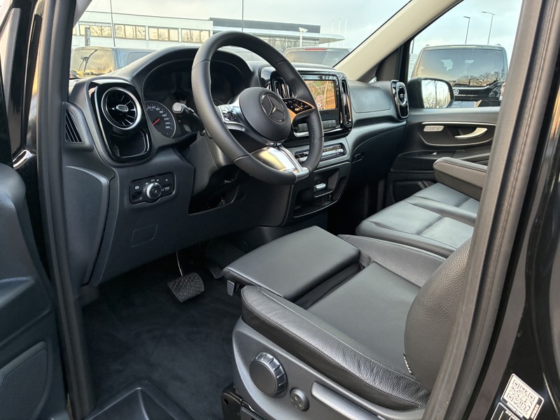 Image Mercedes-Benz VITO 116 CDI Tourer SELECT Long 9 PLACES  49.890euro HT