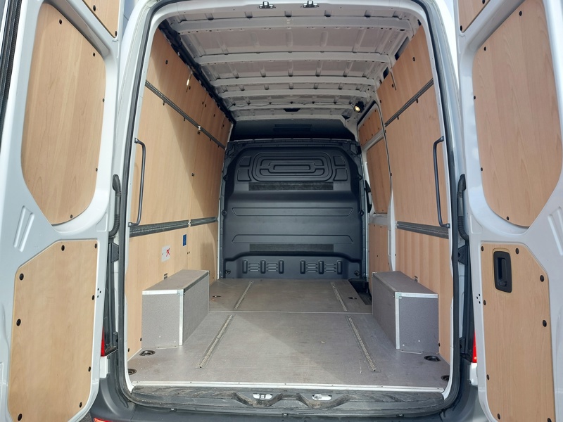 Image Mercedes-Benz SPRINTER 317 CDI 37S L2H2 12M3  31.900euro HT Garantie 24mois Mercedes-Benz 