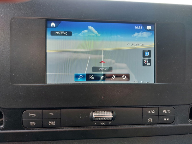 Image Mercedes-Benz SPRINTER 317 CDI 37S L2H2 12M3  31.900euro HT Garantie 24mois Mercedes-Benz 